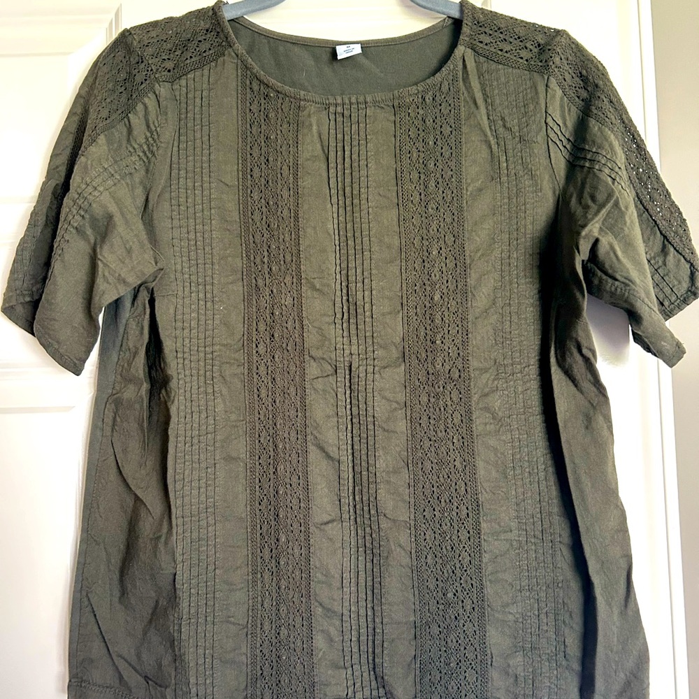 Old Navy Lace Top